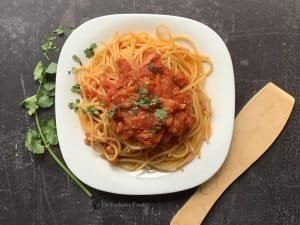 Italian pasta sauce product picture